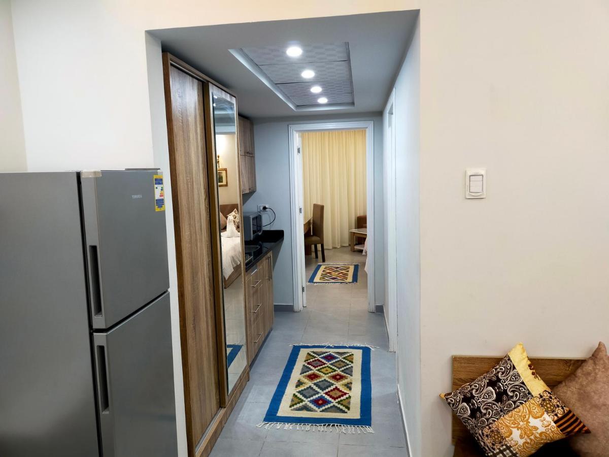 Apartment شقة احلامك على البحر *