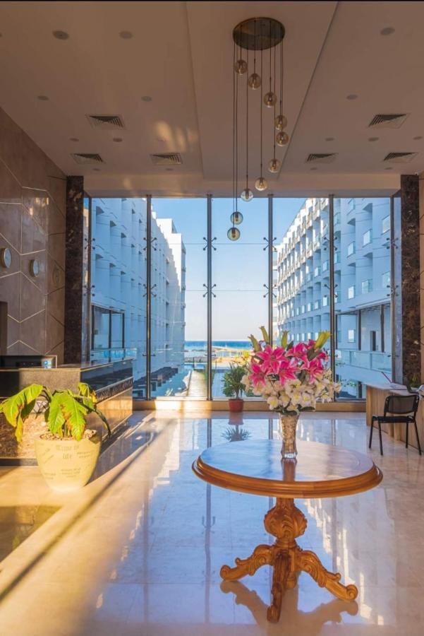 شقة احلامك على البحر Apartment *