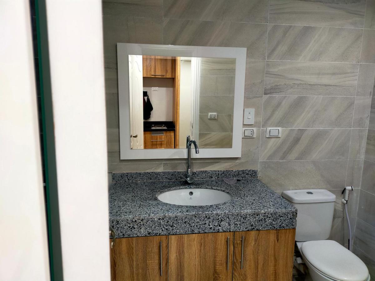 Apartment شقة احلامك على البحر *